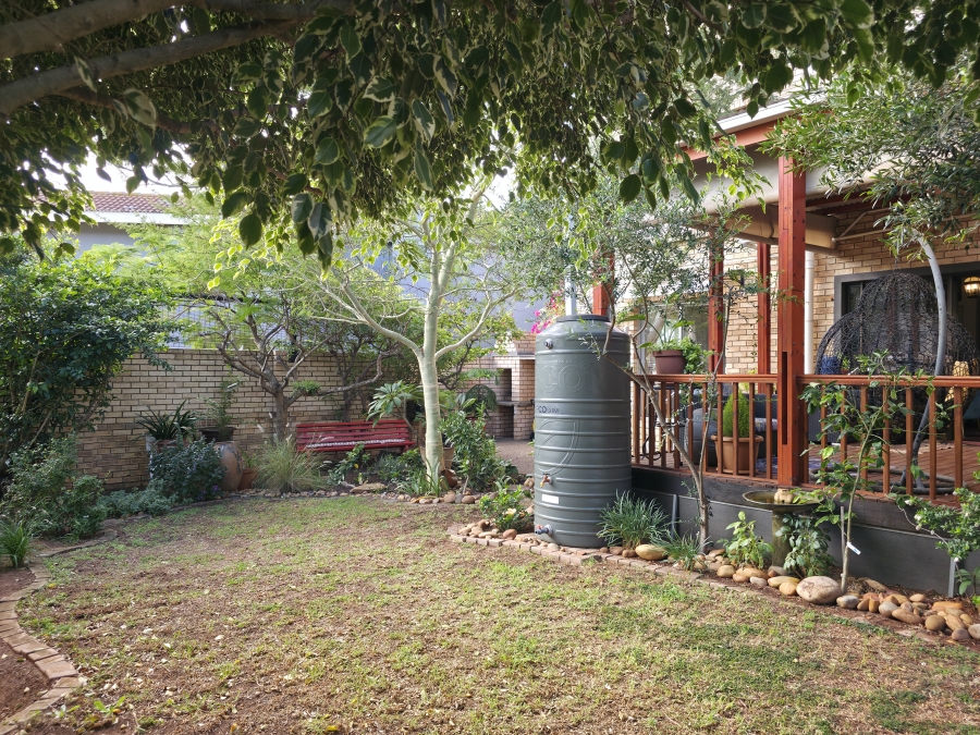 3 Bedroom Property for Sale in Wavecrest Eastern Cape